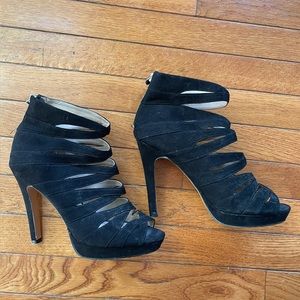 Black H&M women’s stiletto - size 8